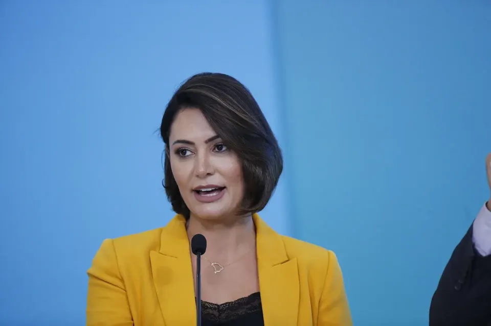 Polícia Federal pede quebra de sigilo de Michelle Bolsonaro